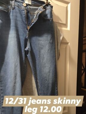 Classic Light Blue Skinny Jeans